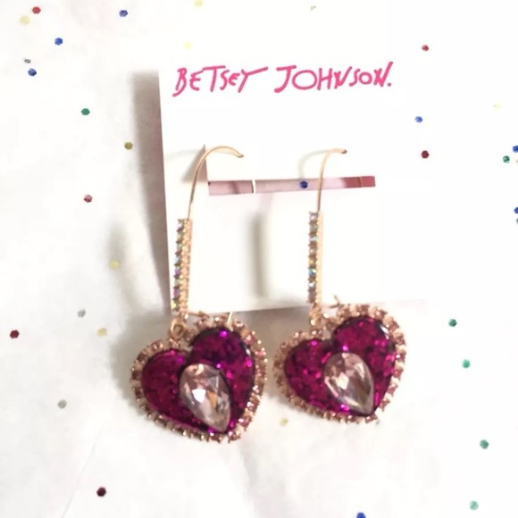 BETSEY JOHNSON glitter heart earrings - Picture 1 of 2